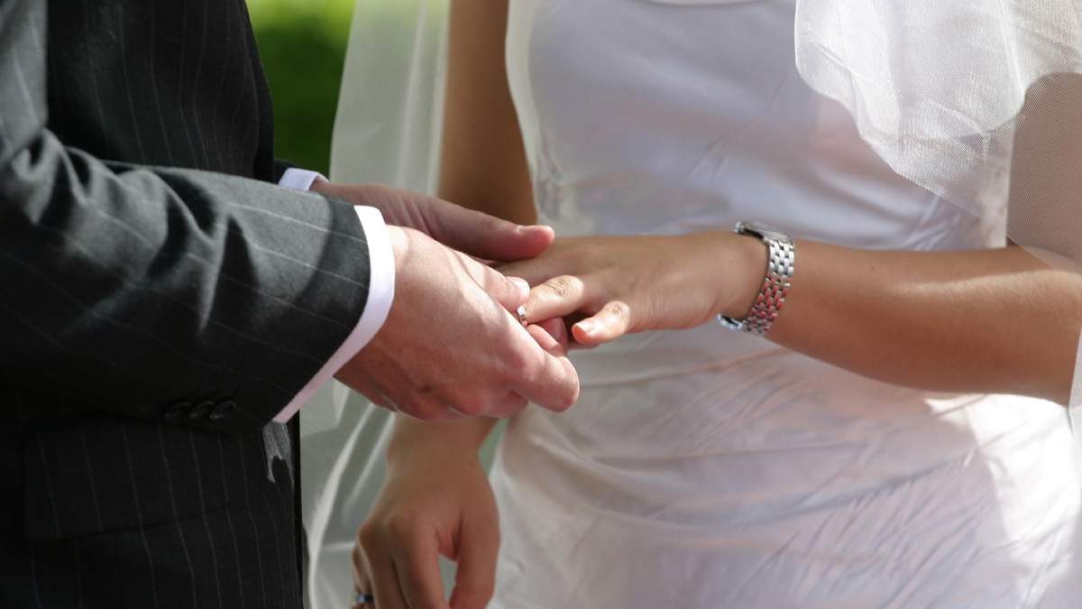 Anillos de casamiento. Fuente: (Twitter)