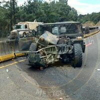 Mueren dos militares en un accidente automovilístico en la autopista México-Guadalajara