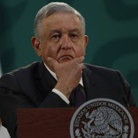 "Ya chole", dice AMLO a feministas que se oponen a candidatura de Salgado Macedonio
