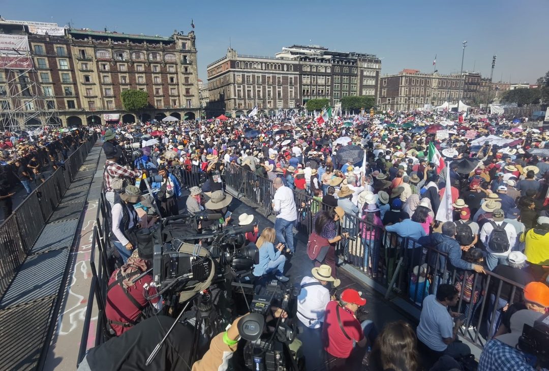 atiborrado zócalo