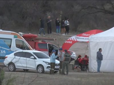 Encontraron los cuerpos Cristian Flank y su hijo de 3 años en el Dique El Cajón