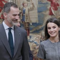 La reina Letizia y el rey Felipe VI continúan su agenda real tras la muerte de la infanta Pilar