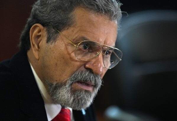 El director general del AICM, Carlos Velázquez Tiscareño