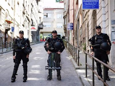 Un menor de 14 años mata a un policía y hiere a otro tras atacarles en una comisaría