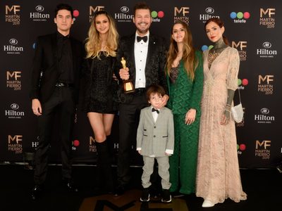“Las primeras patadas de nuestro bebé”: Marcelo Tinelli es sorprendido por uno de sus hijos