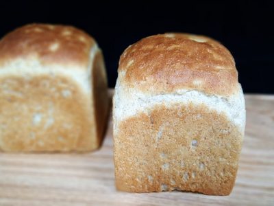 Si te sobró un pan duro, no lo tires: mirá este poderoso ritual para que llegue el dinero a tu vida