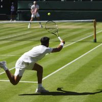 El dos veces campeón defensor Carlos Alcaraz vence a Taylor Fritz y regresa a la final de Wimbledon