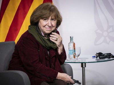 La Nobel de Literatura Svetlana Alexievich retomará el homo sovieticus en un libro ante el "fascismo