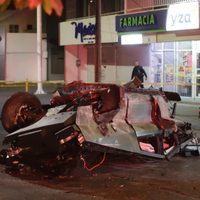 Destrozan otra Cybertruck de Tesla, ahora en Guadalajara; hay cuatro heridos (Video)