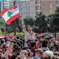 Fuertes protestas en el Líbano ante la creciente crisis económica que golpea al país