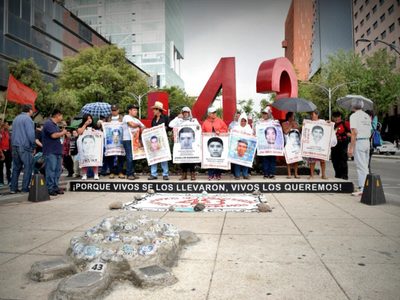 A 57 meses de la desaparición de los 43, sus familiares exigen indagar a implicados en la "verdad histórica"