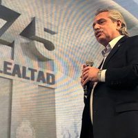 Alberto Fernández en el Día de la Lealtad: “A la Argentina enferma la curará el peronismo”