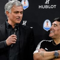 La emocionante despedida de José Mourinho a Diego Maradona