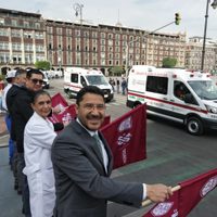 CDMX recibió 18 ambulancias equipadas para labores de atención prehospitalaria