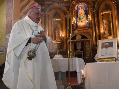 El arzobispo de Mendoza envió un mensaje desde el Vaticano