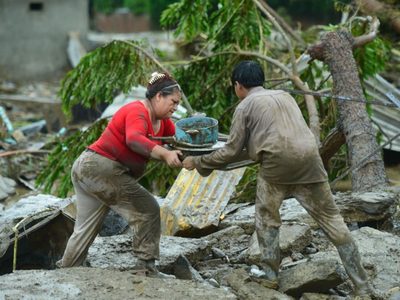 Suman 18 personas muertas y miles de familias damnificadas tras lluvias en Veracruz