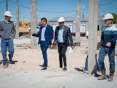 Rioseco destacó la construcción de la nueva escuela técnica orientada a la industria petrolera