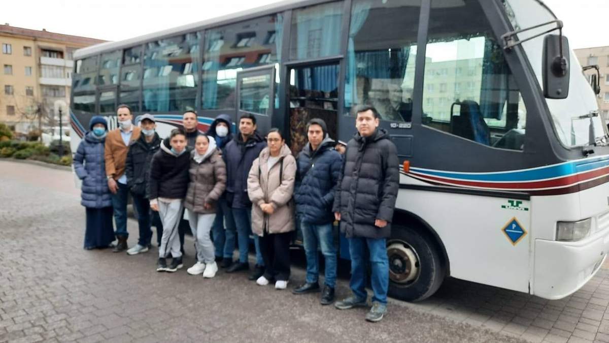 Mexicanos rumbo a Rumania tras bombardeos en Ucrania