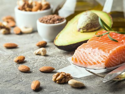 La razón por la que no deberías dejar de consumir grasas en tu dieta