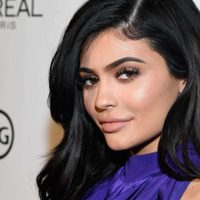¿Dudabas de su fortuna? Kylie Jenner prefiere las joyas de cuatro ruedas. ¡Es demasiado!
