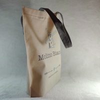 No tires las bolsas de friselina rotas, transformalas en esta idea súper útil si vas a salir a comer fuera de casa