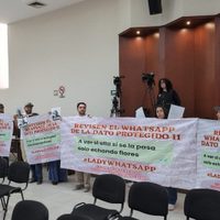 Protestan en Congreso de Sinaloa contra "dato protegido" por uso de chats en denuncia