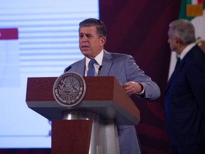 AMLO dice que Valero abusa con los precios de gasolinas y pide a la Profeco intervenir