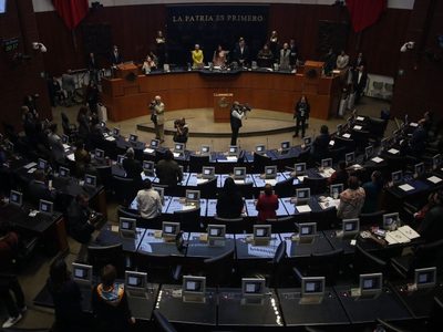Senadores de oposición votarán en contra de la renuncia de Zaldívar: “no hay causa grave”