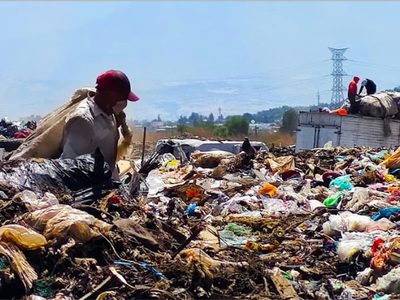 Xochiaca: quedarse entre basura y no en casa