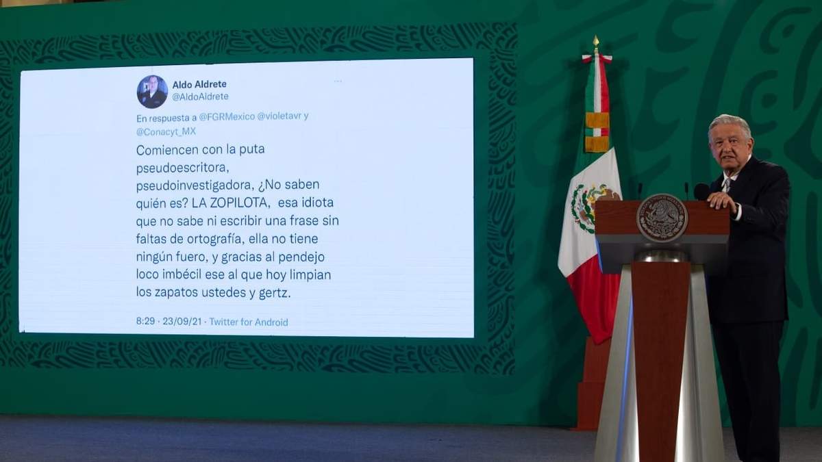 AMLo exhibió un tuit en que un científico lo ofende a él y su esposa