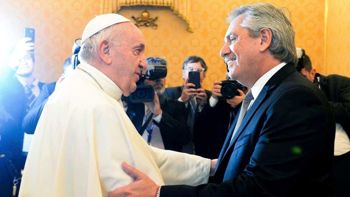 El Papa Francisco y Alberto Fernández (foto: Twitter).