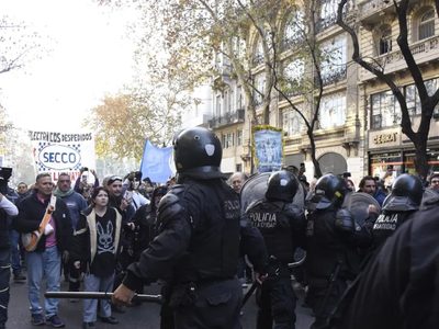 Cristinazo: detuvieron a un hombre que amenazó a Javier Milei mientras iba al acto en Plaza de Mayo