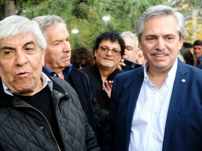 Fernández recibió a Moyano en Casa Rosada