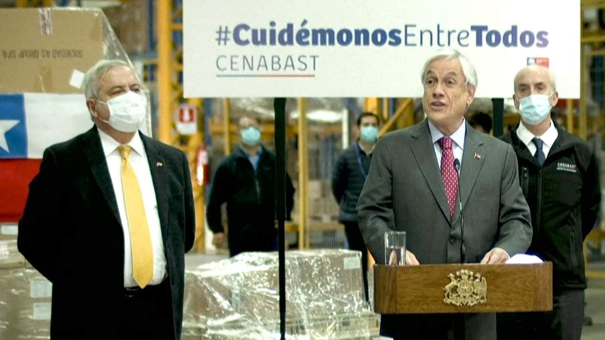 Sebastián Piñera y Enrique Paris. Fuente: (Instagram).