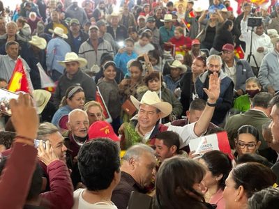 Tunden a Ricardo Mejía Berdeja en mitin; acusa al PRI de mandar provocadores (Video)