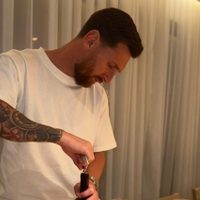 Para recibir el 2025: cuánto vale y dónde conseguir el nuevo vino de Lionel Messi