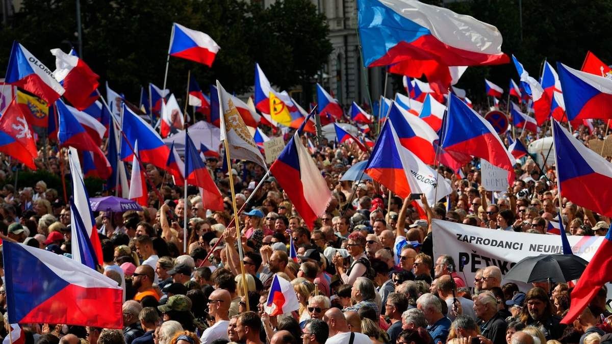 La protesta en la plaza de Wenceslao de Praga