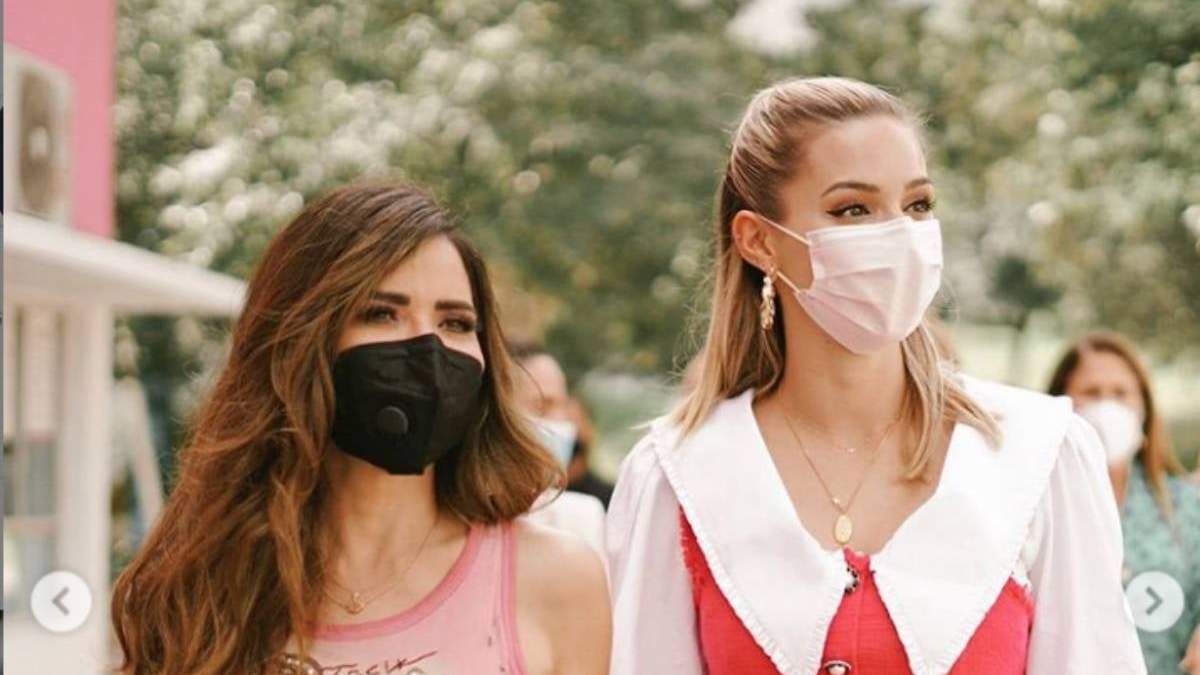 La cantante y la influencer