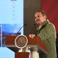 AMLO presume reducción de 95% en robo de combustible