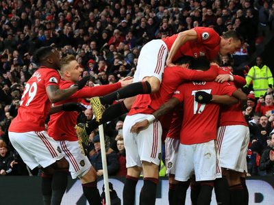 Triunfo clave del Manchester United en el clásico