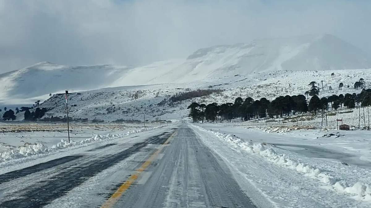 Una de las rutas afectadas es la del cruce de Pino Hachado. Fuente: (Twitter)