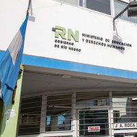 Río Negro confirmó cambios en el cobro de los sueldos estatales para el mes de abril