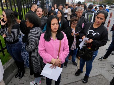 Colombianos en vilo por trámites de visa suspendidos pese a declararse superado entredicho con EU