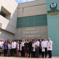 Sheinbaum anuncia inversión de 2 mil 400 millones de pesos para rehabilitar hospitales de Chiapas