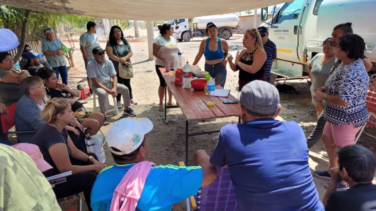 La mediadora de la Oficina Penal de Neuquén se reunió con los vecinos. Fuente: (CD)