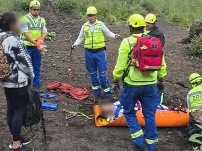 Rescatan a hombre que cayó al interior del cráter del volcán Xitle, ubicado en la alcaldía Tlalpan