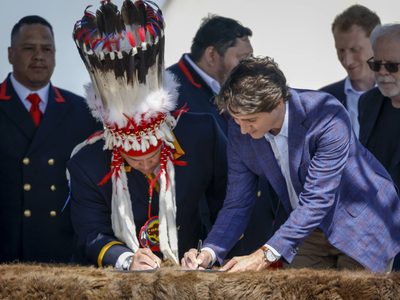 Canadá pagará mil millones de dólares a un pueblo nativo para “enmendar un daño del pasado”