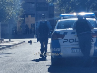 Incendiaron un vehículo en Cutral Co e investigan si podría ser del panadero asesinado en Senillosa