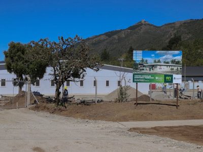 Qué pasará con el hospital modular de Bariloche: Katopodis recorrió la obra
