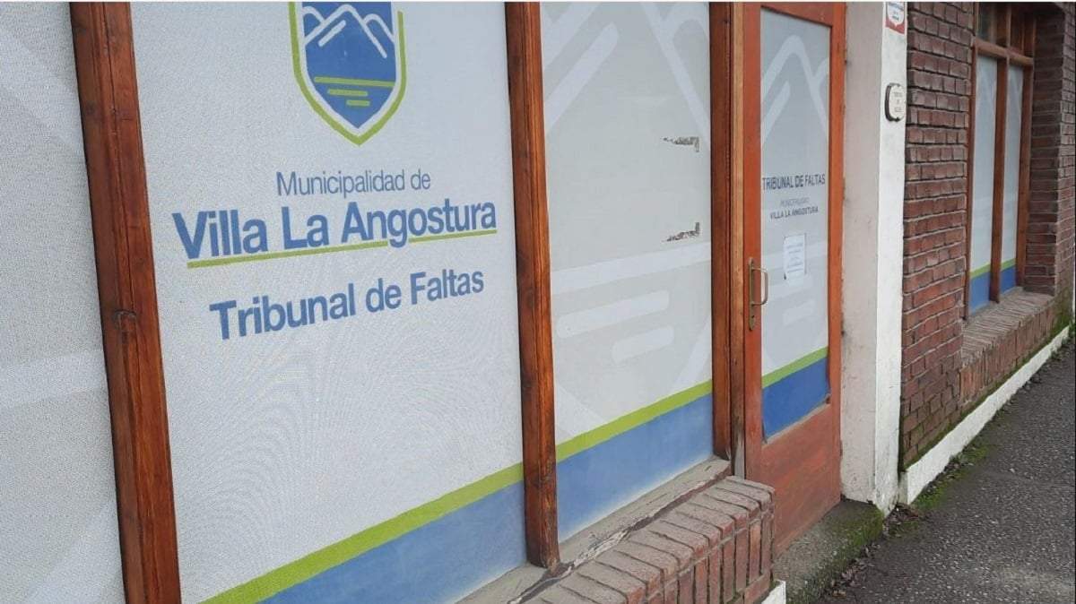 Villa La Angostura impondrá severas sanciones a quienes transporten pasajeros de manera ilegal. Fuente: (Municipalidad de Villa La Angostura)